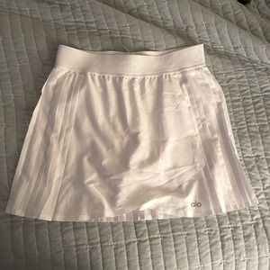 ALO Yoga Aces tennis skirt